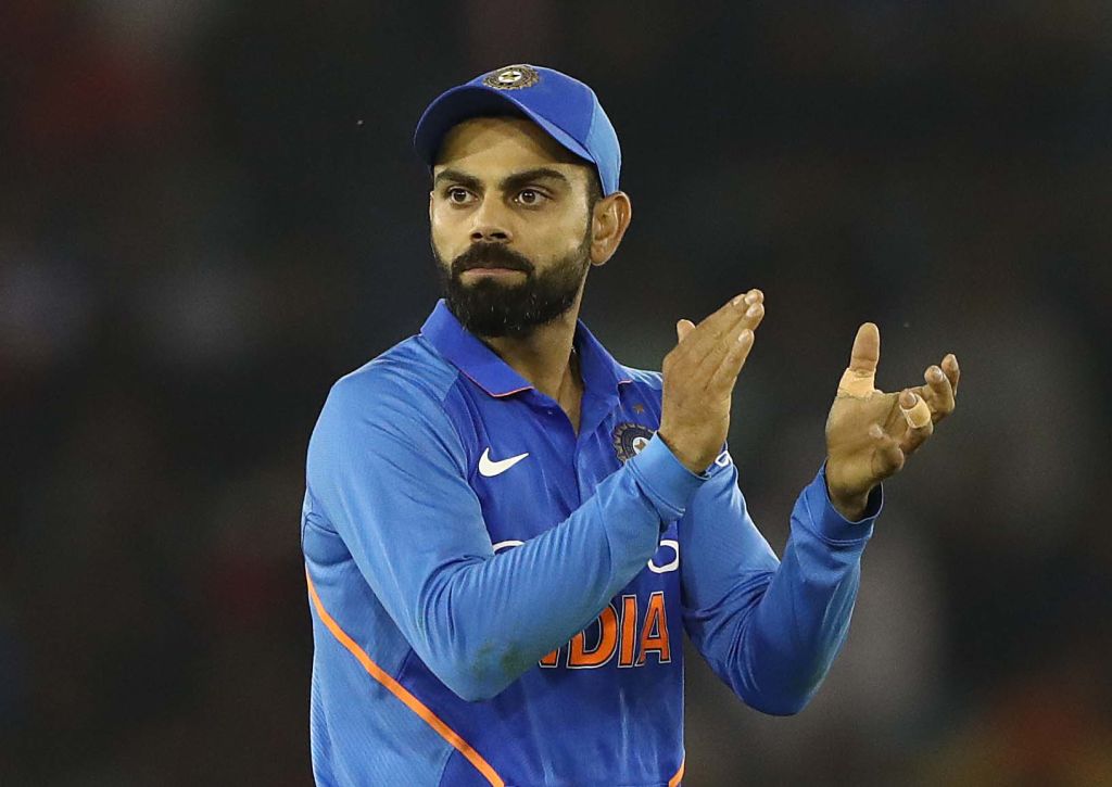 Virat Kohli received support from Dinesh Karthik.