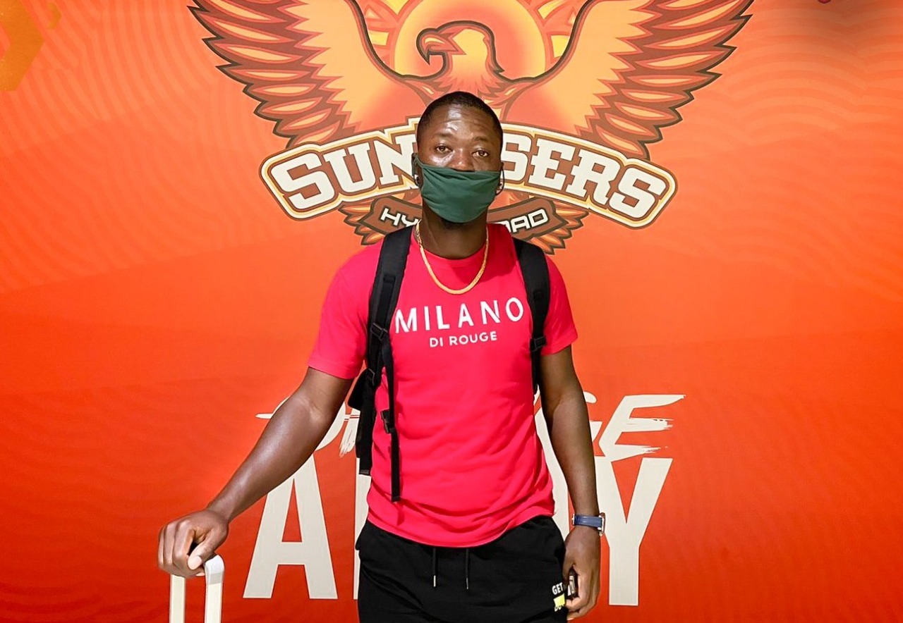 IPL 2021| Sherfane rutherford to leave SRH bio-bubble, travel back home due to death of his father