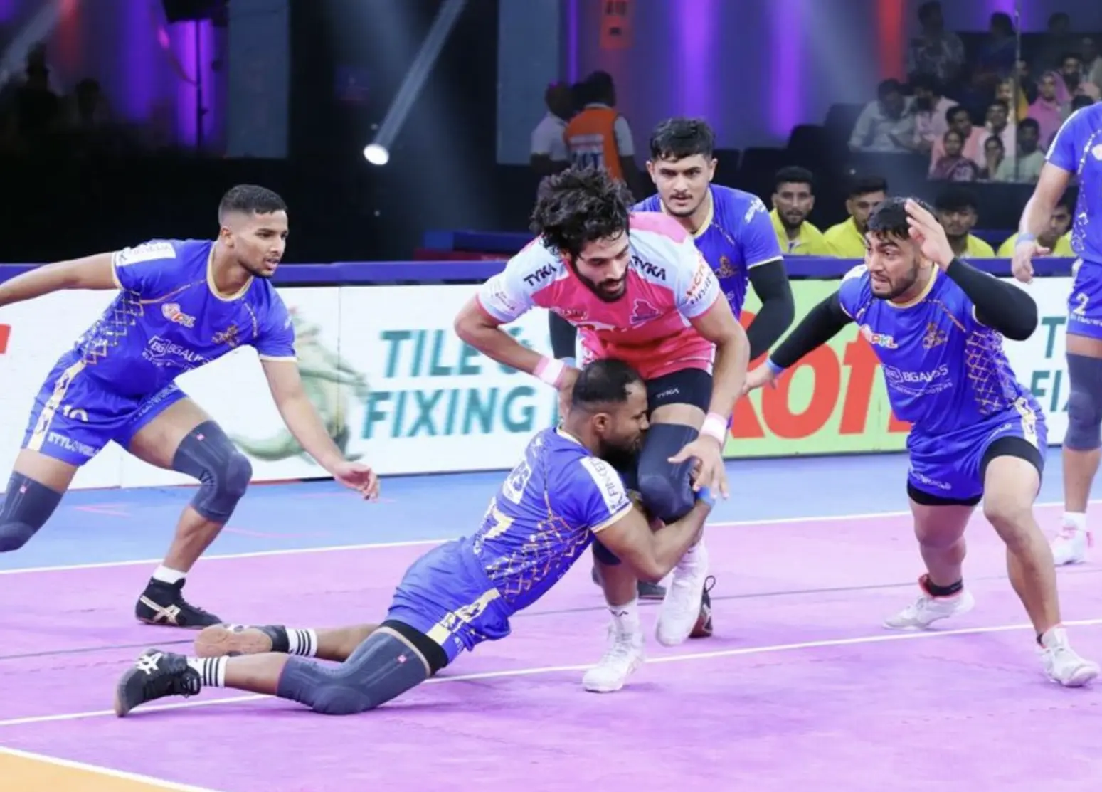 Tamil Thalaivas End Jaipur Pink Panthers Winning Streak with Nine-Point Victory.