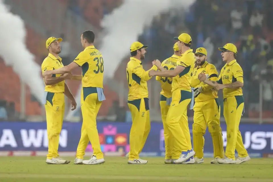 Australia defeated England by 33 runs.