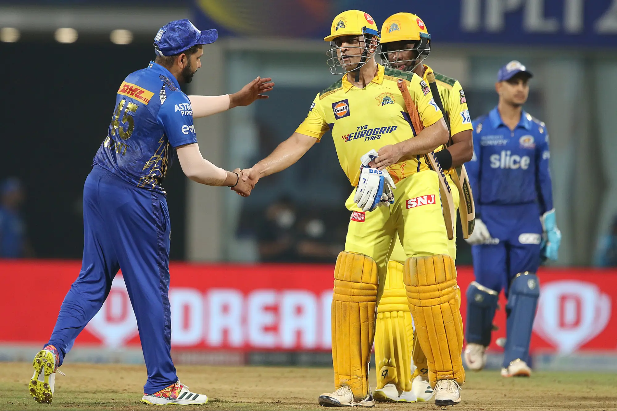 Is Dhoni About to Ditch CSK in a Shock Move to MI.