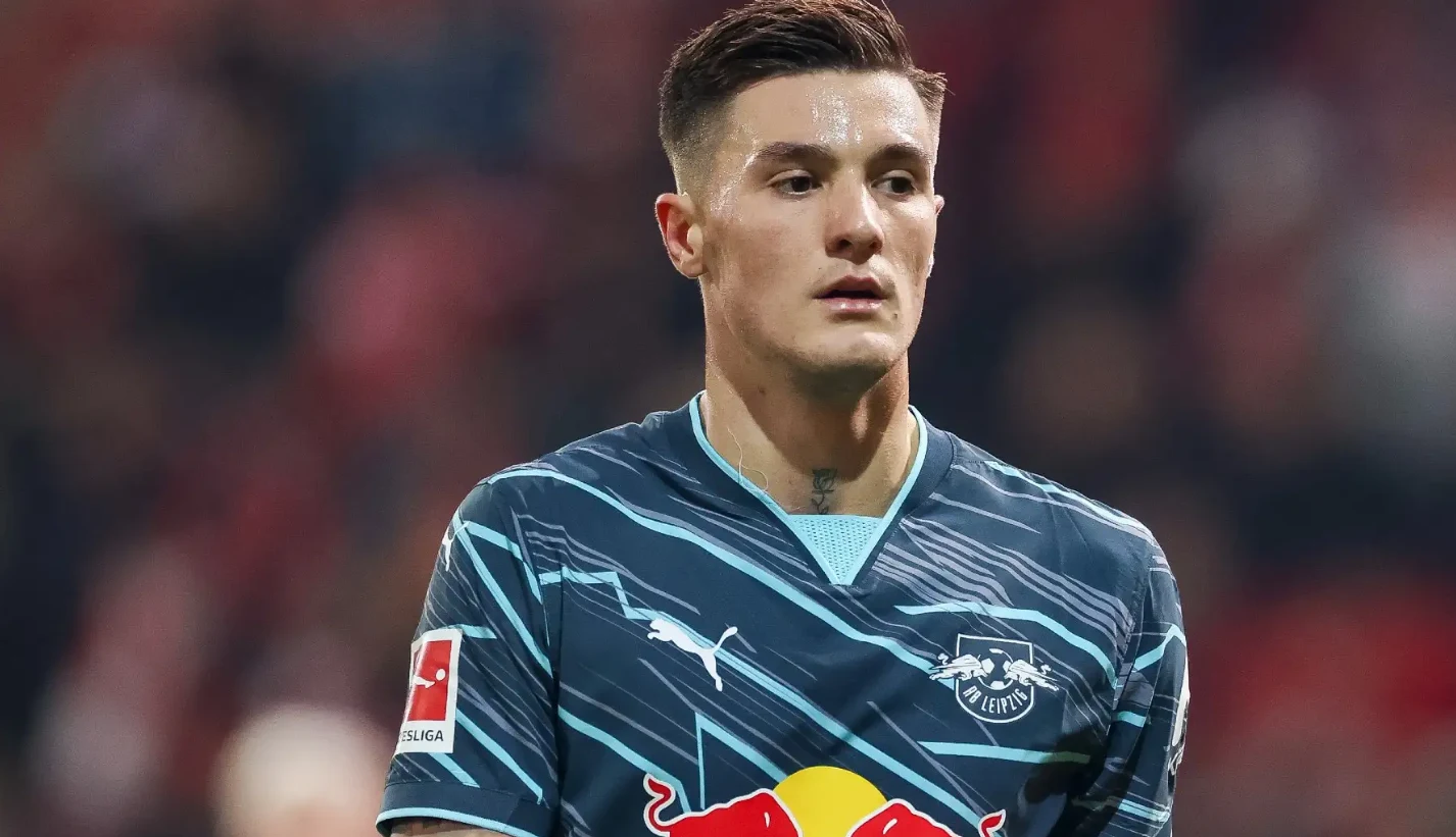 Benjamin Sesko Plays Transfer Tug-of-War Between Man Utd and Newcastle