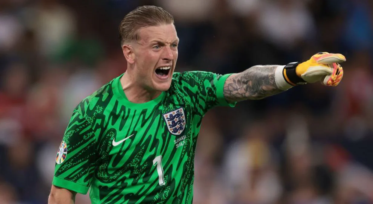 Premier League Transfer Buzz with Pickford Deal and Rashford Loan Move