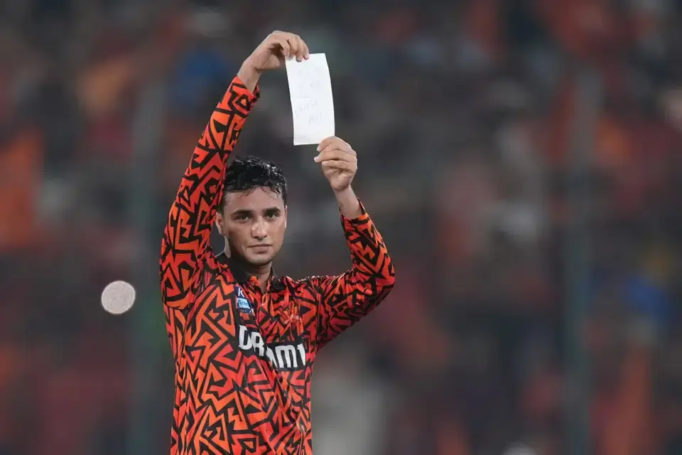 Watch How "This one for Orange Army" Will Always Be Special for SRH Fans and Abhishek Sharma.
