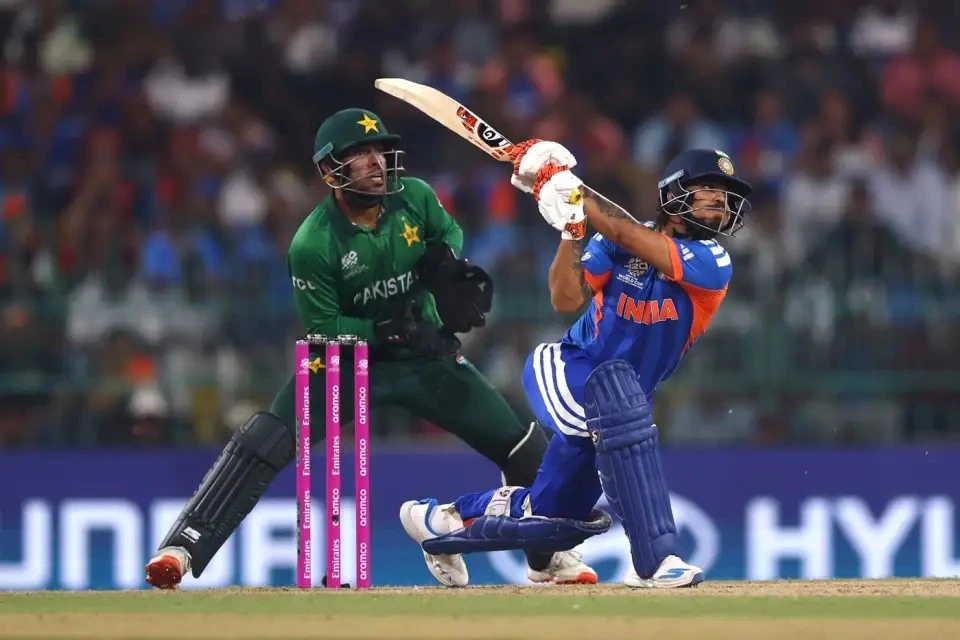 Ishan Kishan Equals MS Dhoni in Big Record After India Pakistan Clash