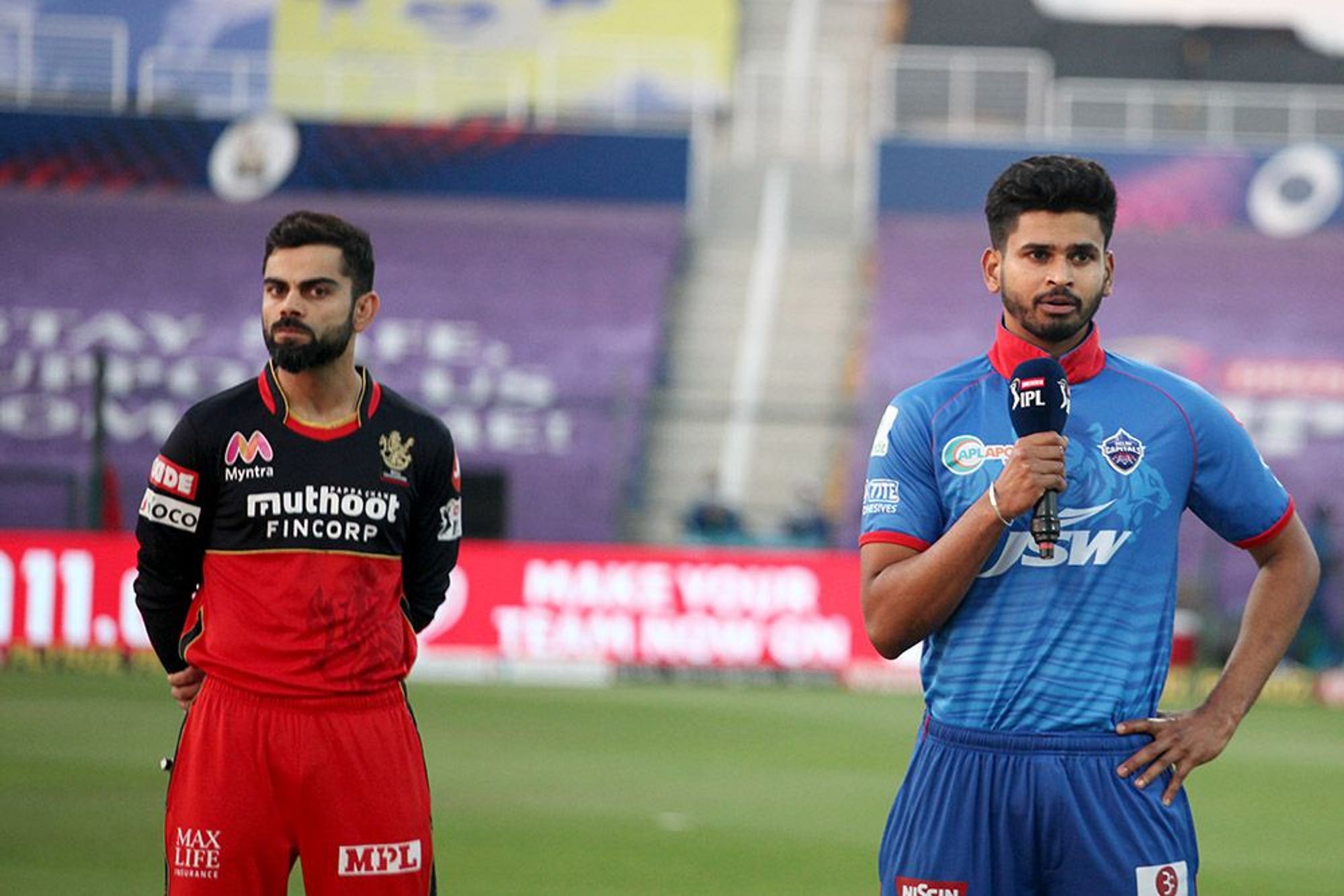 Shreyas Iyer (R) with RCB and India captain Virat Kohli 