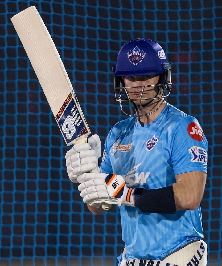 Steve Smith scored 39 runs against KKR in Sharjah