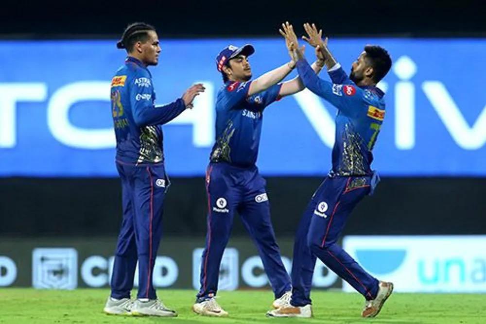 Ishan Kishan (Middle) was dropped from MI's playing XI for PBKS clash on Tuesday