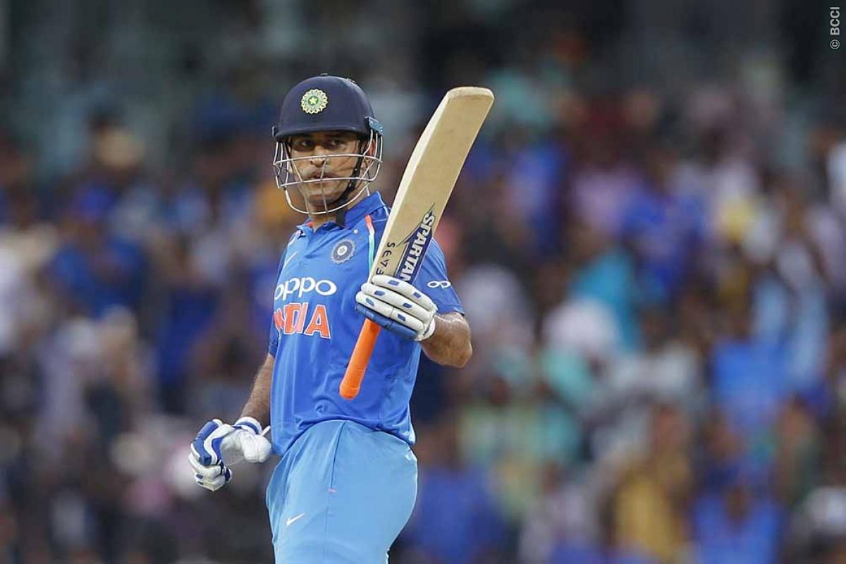 MS Dhoni announces retirement