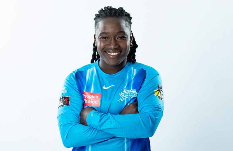 Deandra Dottin came up with one of cricket's most creative plays to nearly pull off the spectacular