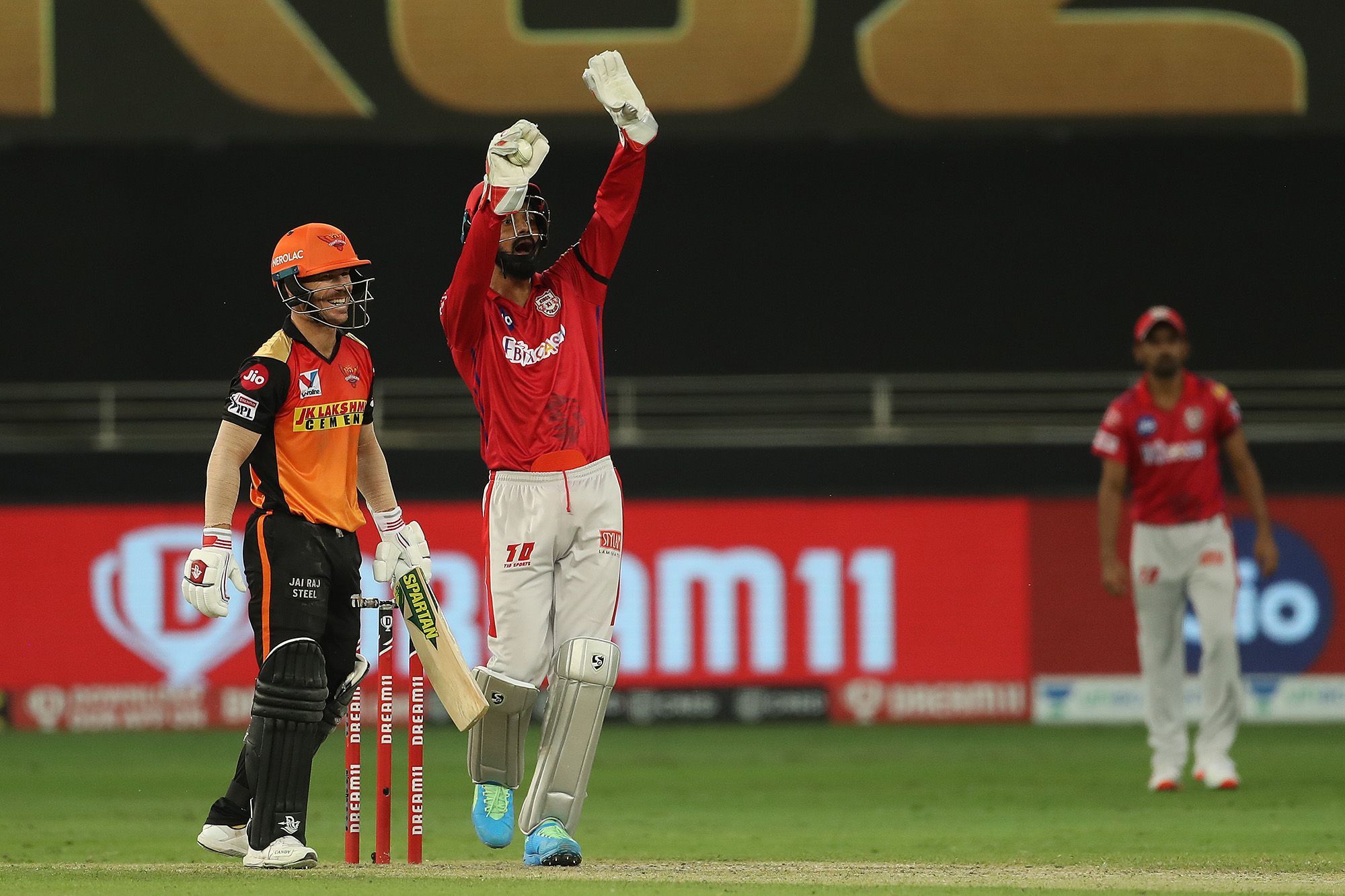 Rahul's timely review saves KXIP and dismisses David Warner