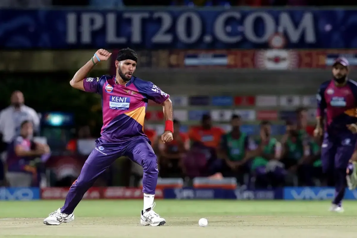 Ashok Dinda was born on 25th March.