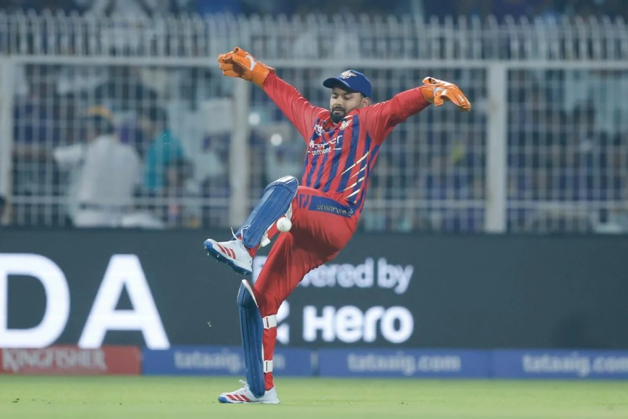 Twitter Reacts as Rishabh Pant Flies to Save Crucial Runs for LSG.